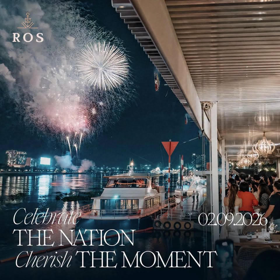 Ngam-phao-hoa-ruc-ro-mung-dai-le-02-thang-09-tai-ROS-Yacht-Club-1